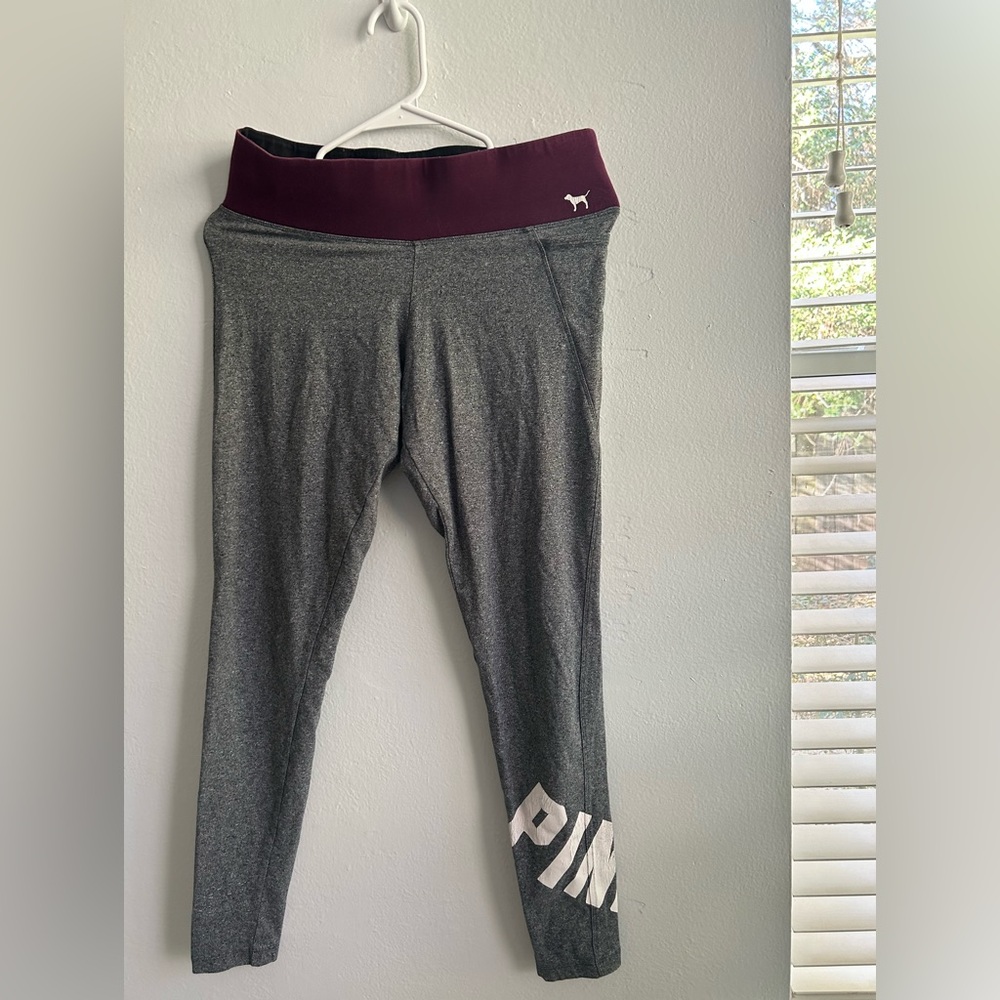 Victoria’s Secret Pink Size M Grey Yoga Pants